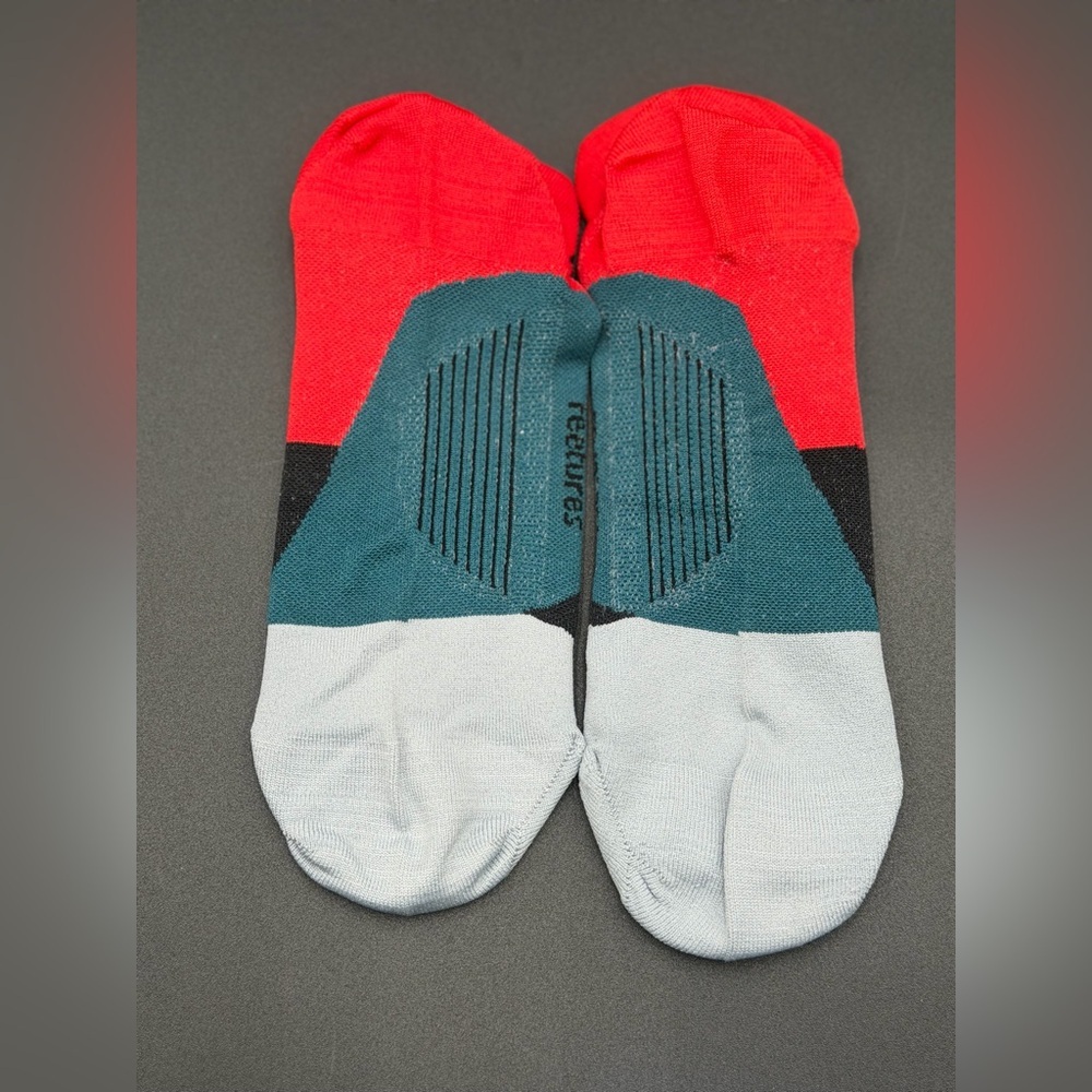 Feetures Elite Light Cushion Tab. 
Size: Large - NWOT - Picture 4 of 8